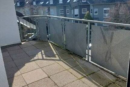 Schöne preiswerte 3-R- Wohnung in Groß -Santersleben ca.74,28m2 mit sonnigen BLK. zu vermieten ! 3 zimmer