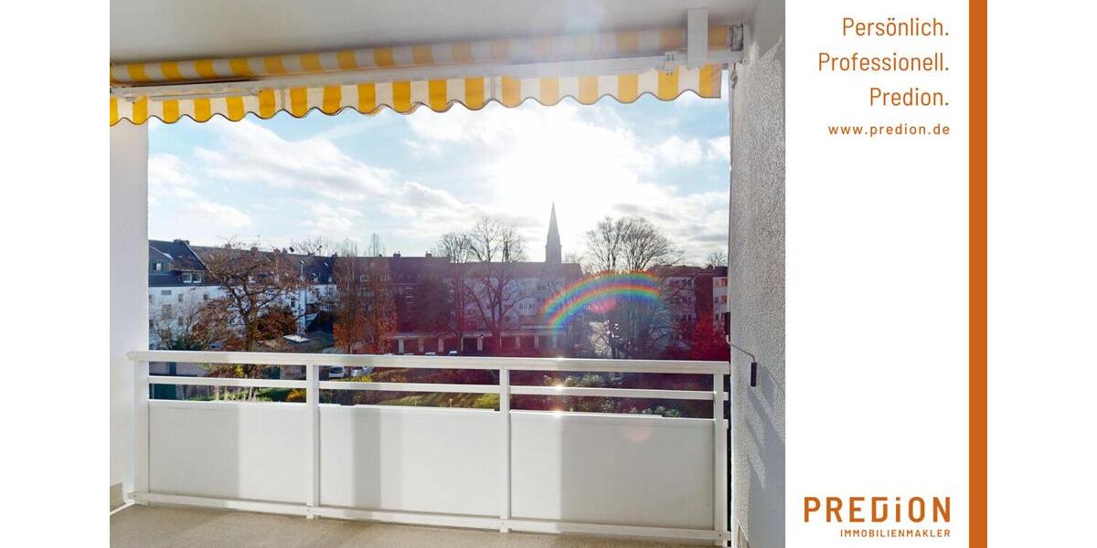 Attraktive Dachgeschosswohnung mit Süd-West Loggia, Einbauküche und Stellpatz! 4 zimmer