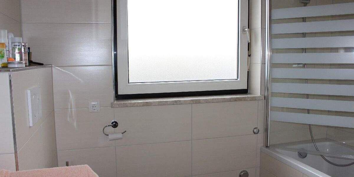 Etagenwohnung Kaufbeuren Kaufbeuren-Neugablonz - 2 Zimmer, 75 m&sup2;, 825&euro; | Angebot:25797314