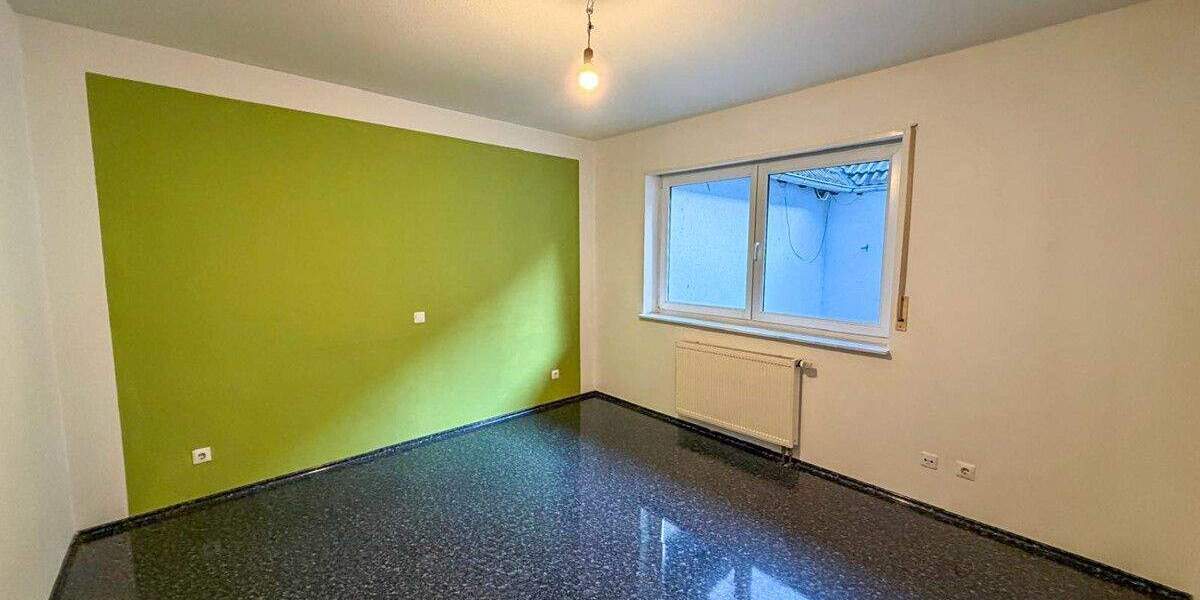 Etagenwohnung Leidersbach - 2 Zimmer, 80 m&sup2;, 600&euro; | Angebot:24710534