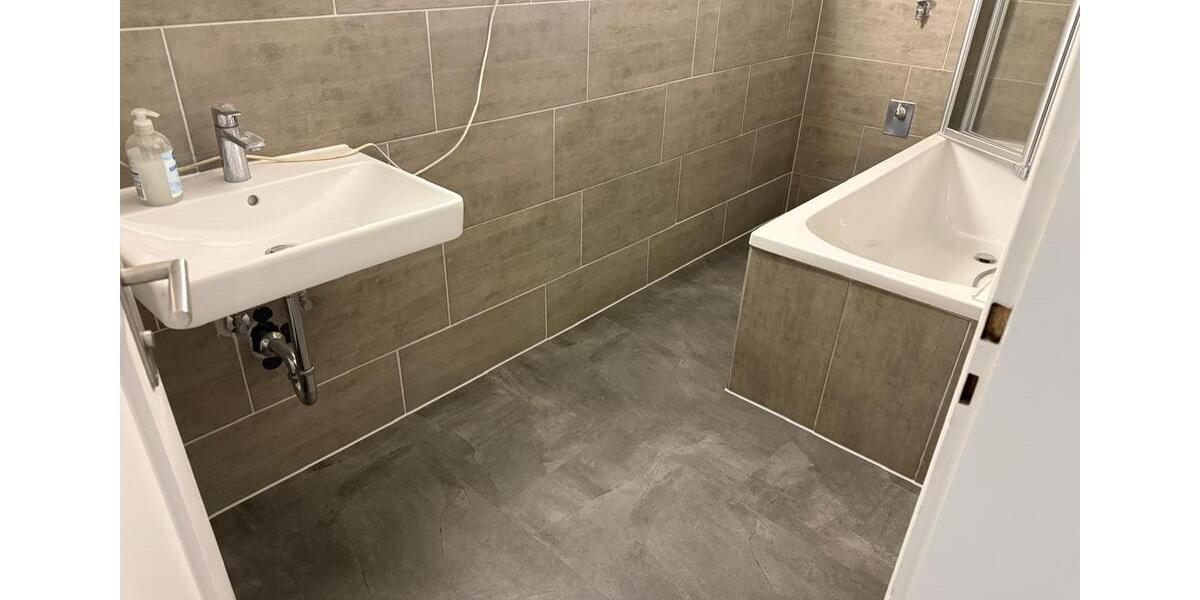 Etagenwohnung Bieberehren - 2.5 Zimmer, 74 m&sup2;, 860&euro; | Angebot:26413732