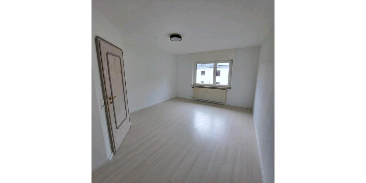 Etagenwohnung Waldaschaff - 3.5 Zimmer, 850&euro; | Angebot:22107893