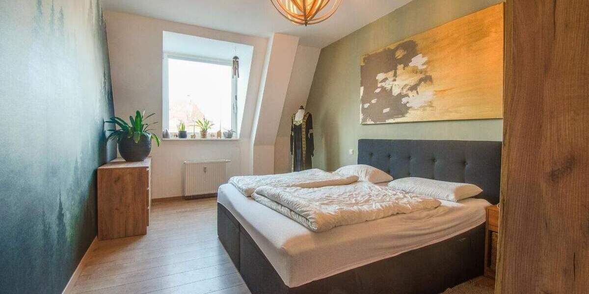 Etagenwohnung Kitzingen - 2 Zimmer, 96 m&sup2;, 850&euro; | Angebot:25705691
