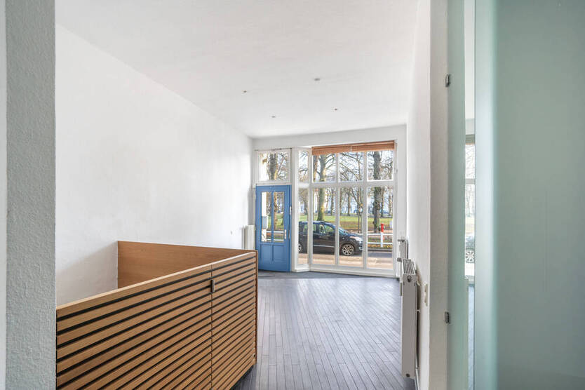 Repräsentative Büro-Praxisräume direkt am Kamp