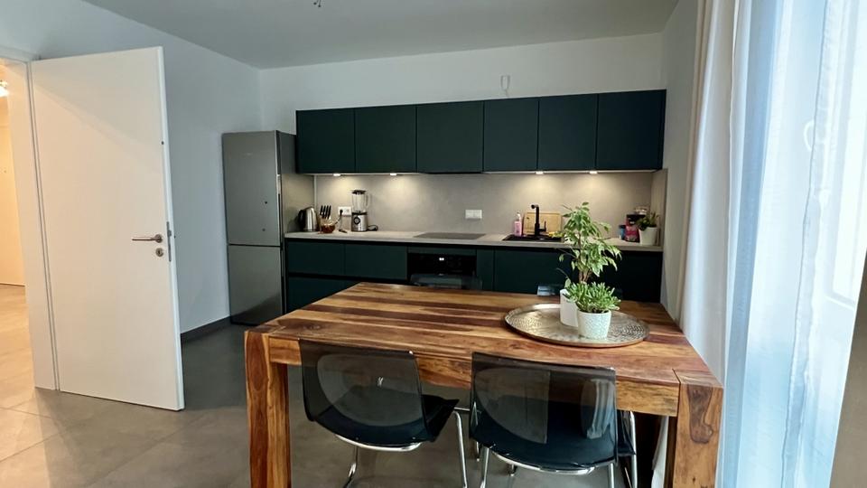 Etagenwohnung Duisburg Duisburg-Mitte - 2 Zimmer, 83 m&sup2;, 1.000&euro; | Angebot:25648648