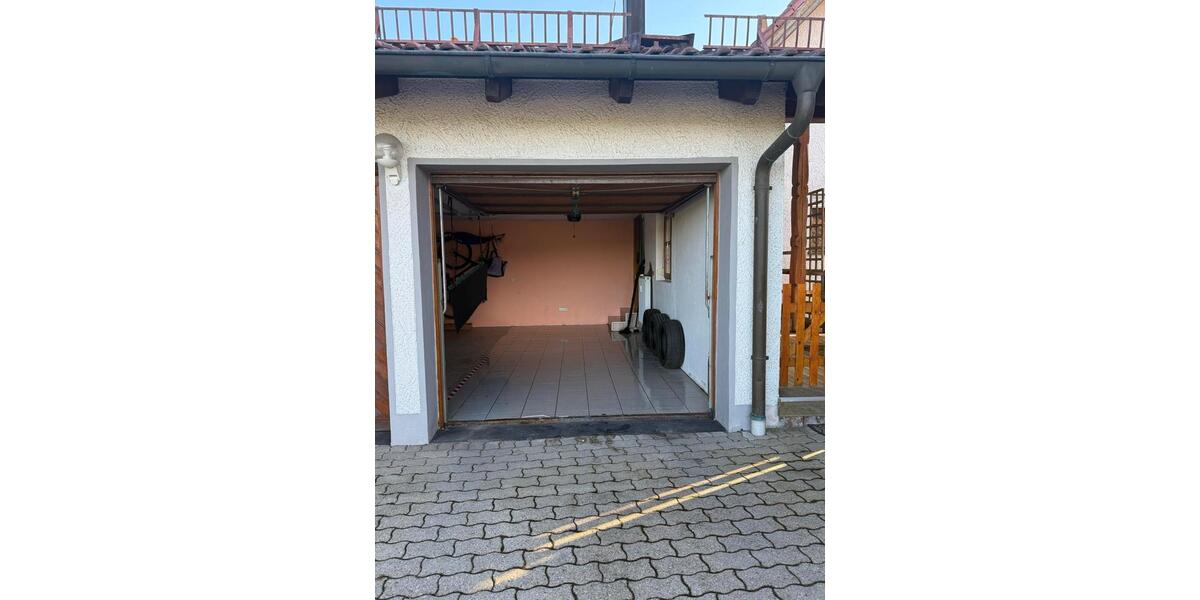 Etagenwohnung Ampfing - 2 Zimmer, 77 m&sup2;, 1.150&euro; | Angebot:25598864