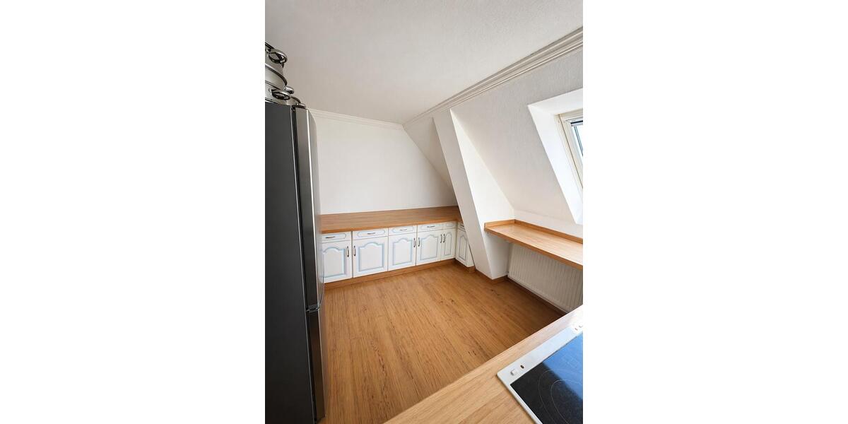 Dachgeschoßwohnung Lübbecke - 3.5 Zimmer, 89 m&sup2;, 650&euro; | Angebot:26409885