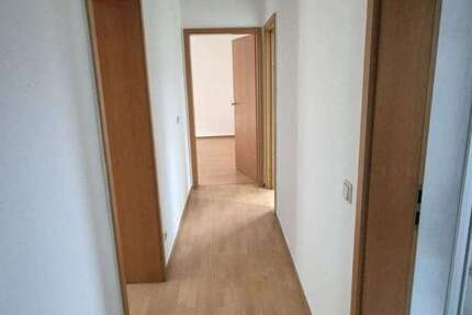Wohnung Eisenach - 2 Zimmer, 58 m&sup2;, 350&euro; | Angebot:26897433
