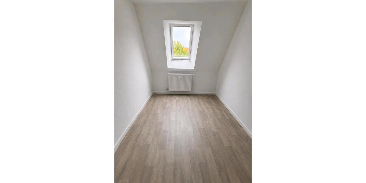 Dachgeschoßwohnung Suhl - 3 Zimmer, 50 m&sup2;, 520&euro; | Angebot:26614441
