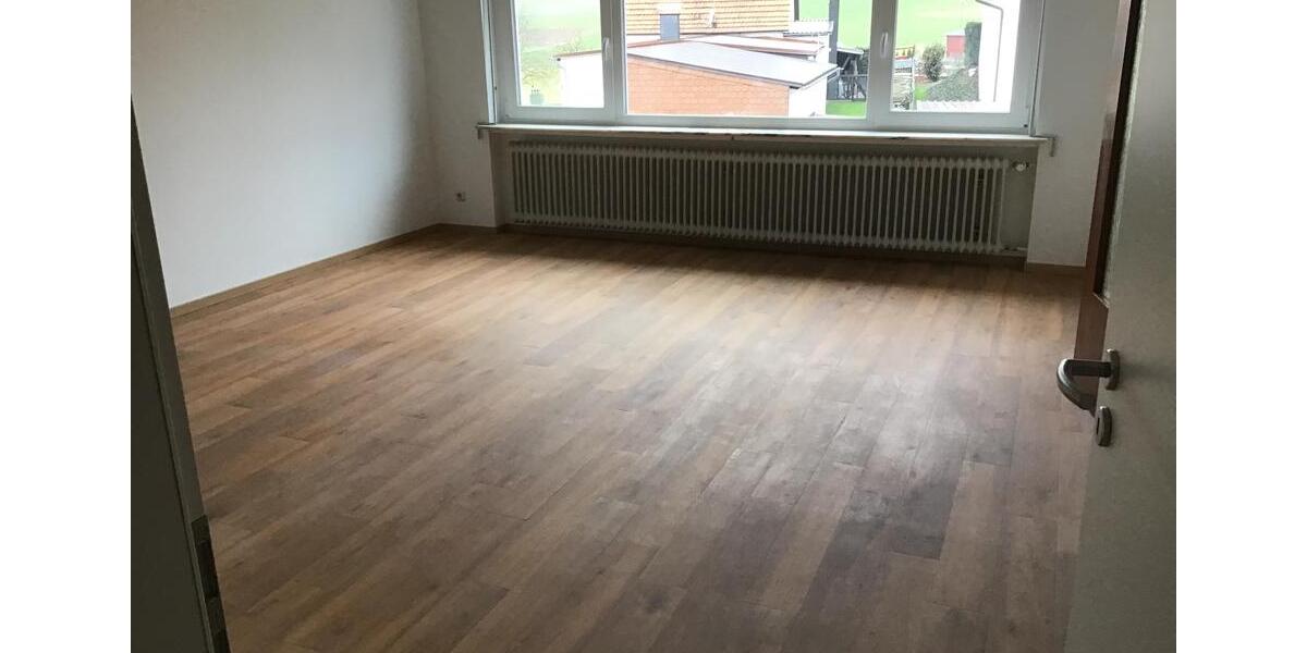 Mehrfamilienhaus, Wohnhaus Gilserberg - 8 Zimmer, 225 m&sup2;, 1.500&euro; | Angebot:24099540