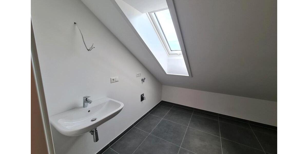 Dachgeschoßwohnung Schönberg - 2 Zimmer, 63 m&sup2;, 680&euro; | Angebot:26263159