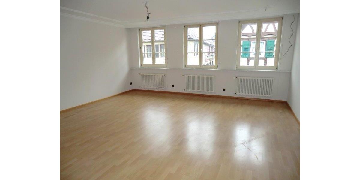 Etagenwohnung Achern - 2 Zimmer, 75 m&sup2;, 850&euro; | Angebot:26243385