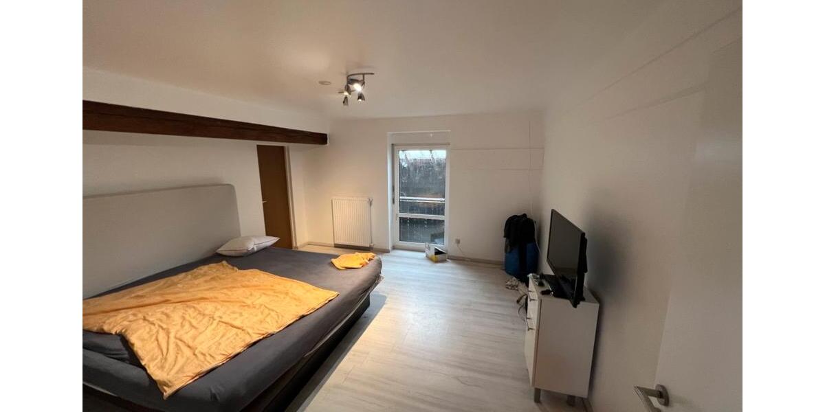Etagenwohnung Wegberg - 5 Zimmer, 164 m&sup2;, 1.450&euro; | Angebot:24331848