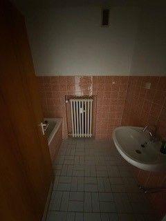 Etagenwohnung Duisburg Rheinhausen - 3 Zimmer, 77 m&sup2;, 455&euro; | Angebot:24144522