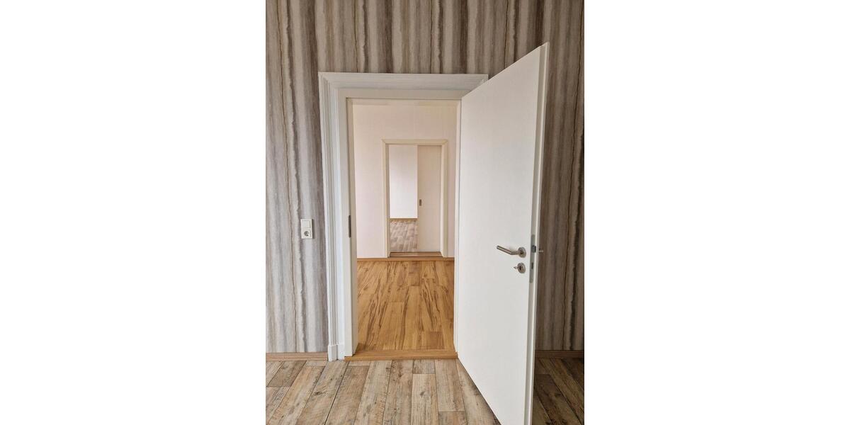 Etagenwohnung Haldensleben - 3 Zimmer, 75 m&sup2;, 680&euro; | Angebot:26022684