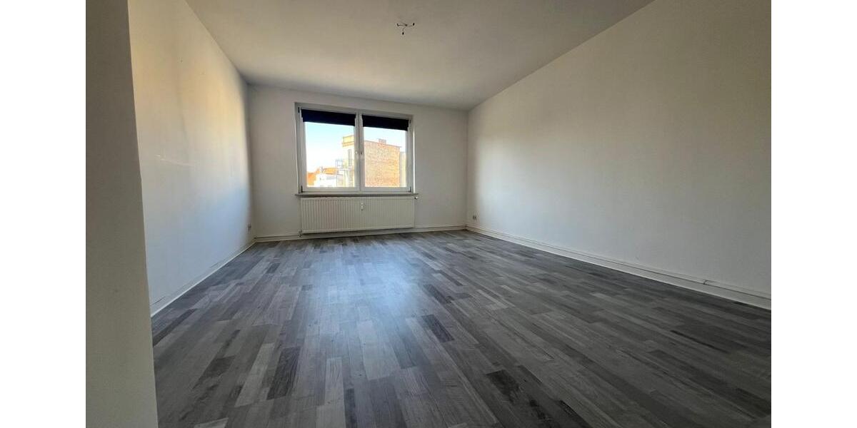 Dachgeschoßwohnung Köthen (Anhalt) - 3 Zimmer, 110 m&sup2;, 825&euro; | Angebot:25714315