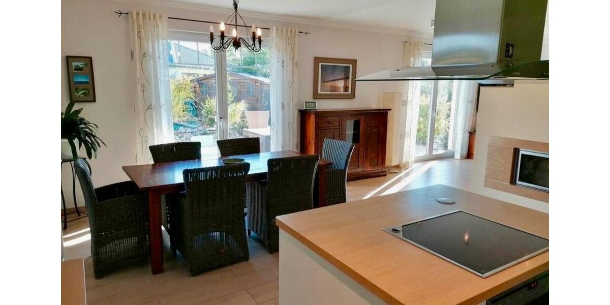 Einfamilienhaus Rastow - 6 Zimmer, 180 m&sup2;, 2.280&euro; | Angebot:25641665