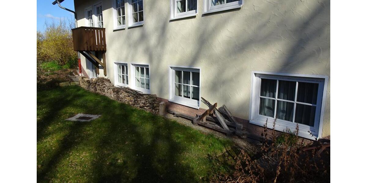 Etagenwohnung Gerstungen - 3 Zimmer, 75 m&sup2;, 400&euro; | Angebot:25935103