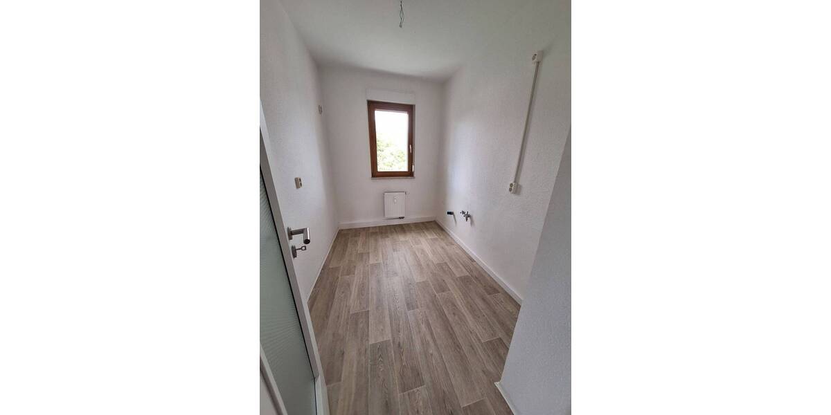 Etagenwohnung Eisenach - 3 Zimmer, 70 m&sup2;, 550&euro; | Angebot:26853027