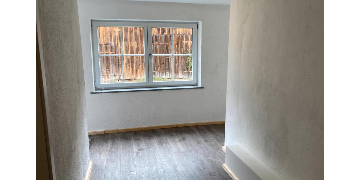 Einfamilienhaus Tittling - 5.5 Zimmer, 164 m&sup2;, 1.300&euro; | Angebot:24820200