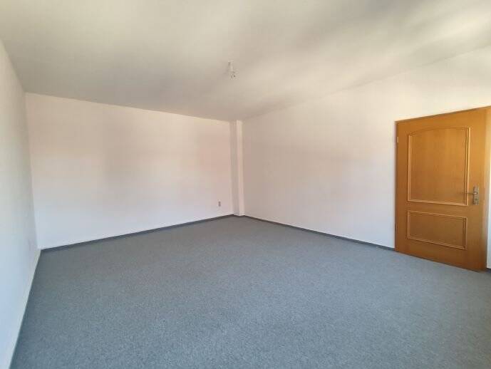 Etagenwohnung Löbau Altlöbau - 2 Zimmer, 107 m&sup2;, 538&euro; | Angebot:24026973