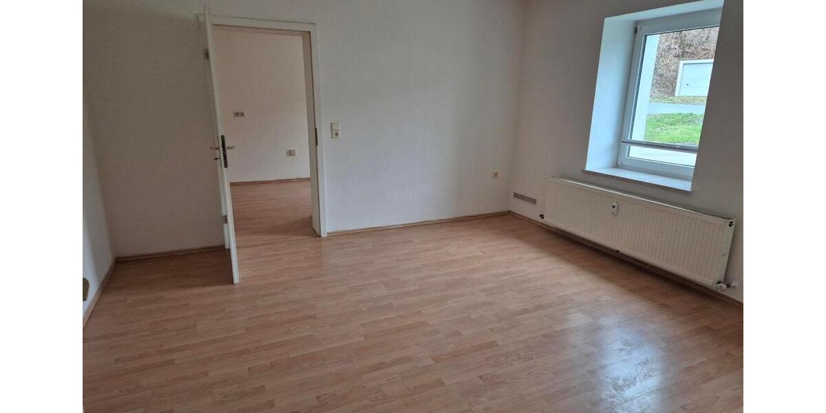 Erdgeschoßwohnung Sonneberg - 1 Zimmer, 40 m&sup2;, 241&euro; | Angebot:26163566