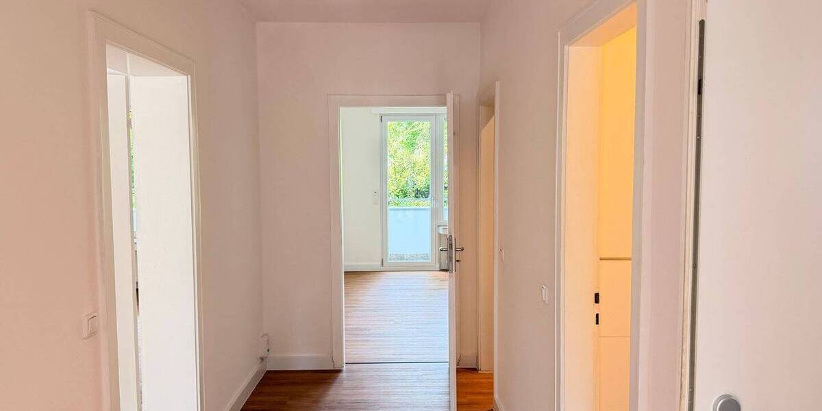 Etagenwohnung Köln Lindenthal - 2 Zimmer, 85 m&sup2;, 1.530&euro; | Angebot:26731055