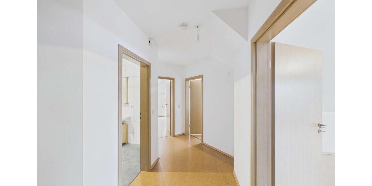 Dachgeschoßwohnung Wolfsburg Ehmen - 3 Zimmer, 93 m&sup2;, 1.000&euro; | Angebot:25149862