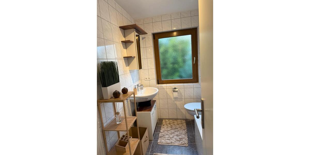 Dachgeschoßwohnung Hattingen - 3 Zimmer, 71 m&sup2;, 900&euro; | Angebot:24639609