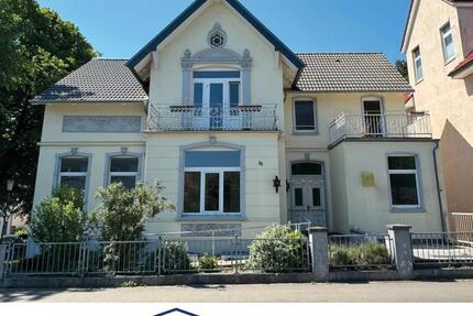 Schöne Villa mit ursprünglichem Charme und viel Platz für Ihr Gewerbe in 23879 Mölln zimmer