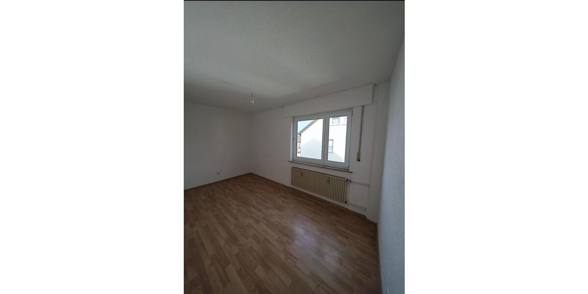 Etagenwohnung Welzheim - 3 Zimmer, 65 m&sup2;, 1.080&euro; | Angebot:26481758