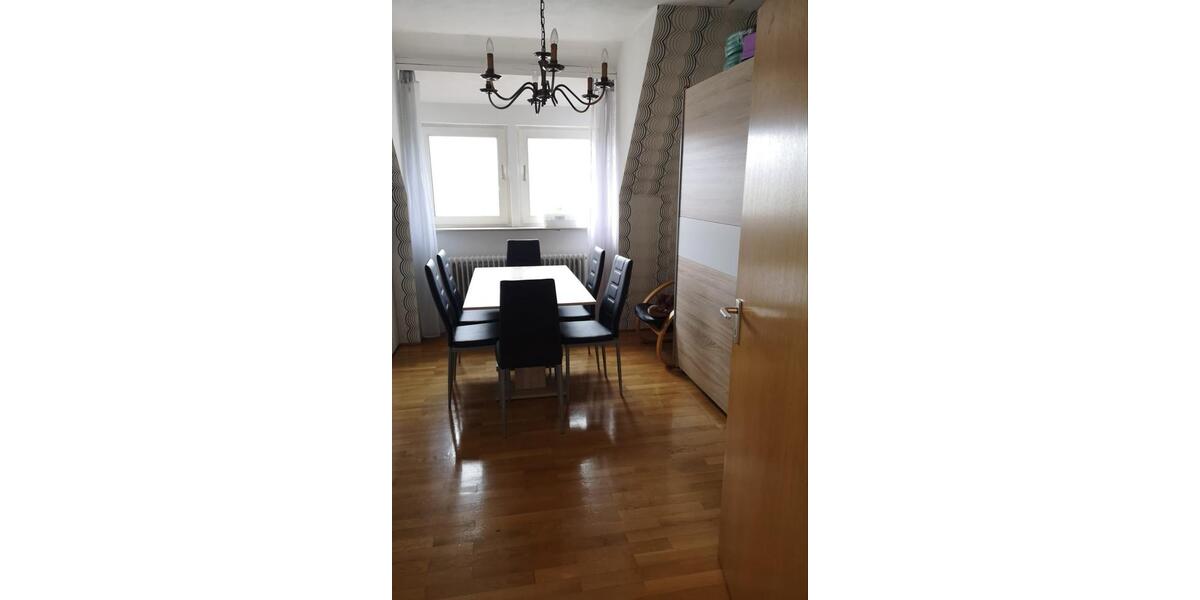 Dachgeschoßwohnung Feuchtwangen - 3 Zimmer, 70 m&sup2;, 590&euro; | Angebot:25852648