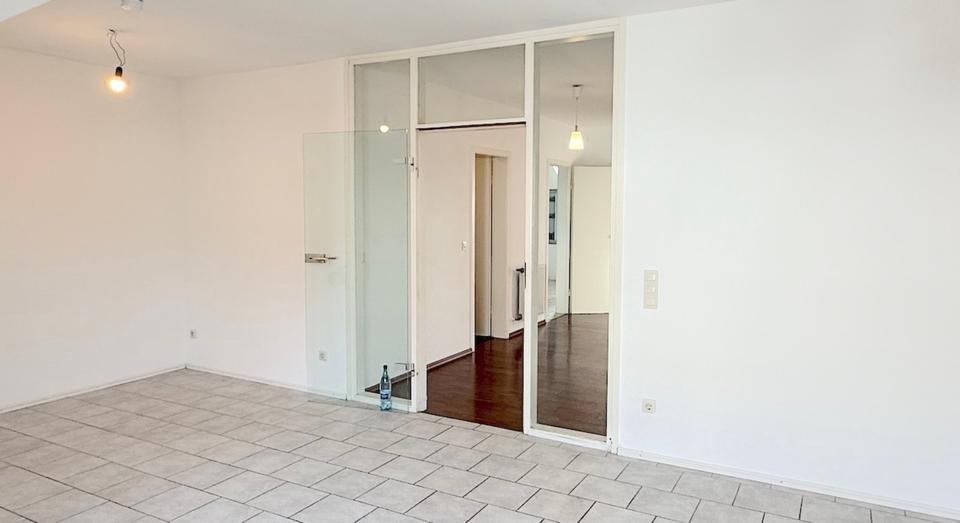 Erste eigene Bude oder Traumpaar-Nest? Schicke Dachgeschosswohnung mit gr. Balkon, BM-City – jetzt frei! 2 zimmer