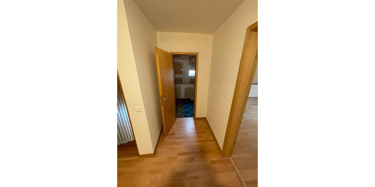 Etagenwohnung Duderstadt - 7 Zimmer, 140 m&sup2;, 1.160&euro; | Angebot:25902918