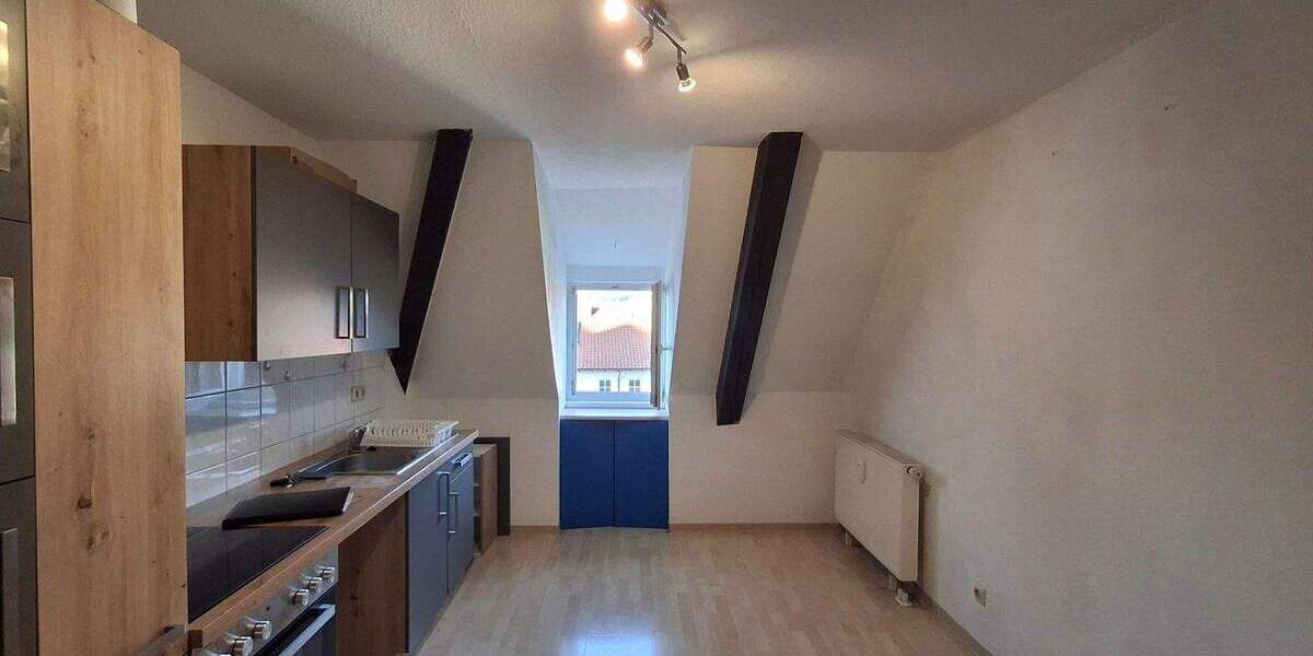 Etagenwohnung Hildburghausen Wallrabs - 2 Zimmer, 72 m&sup2;, 480&euro; | Angebot:25797422