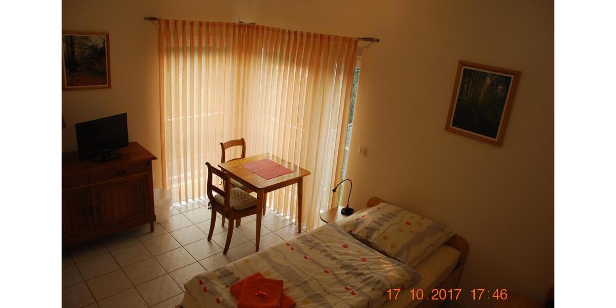 Wohnen auf Zeit Düsseldorf Stadtbezirk 5 - 1 Zimmer, 25 m&sup2;, 660&euro; | Angebot:24831040