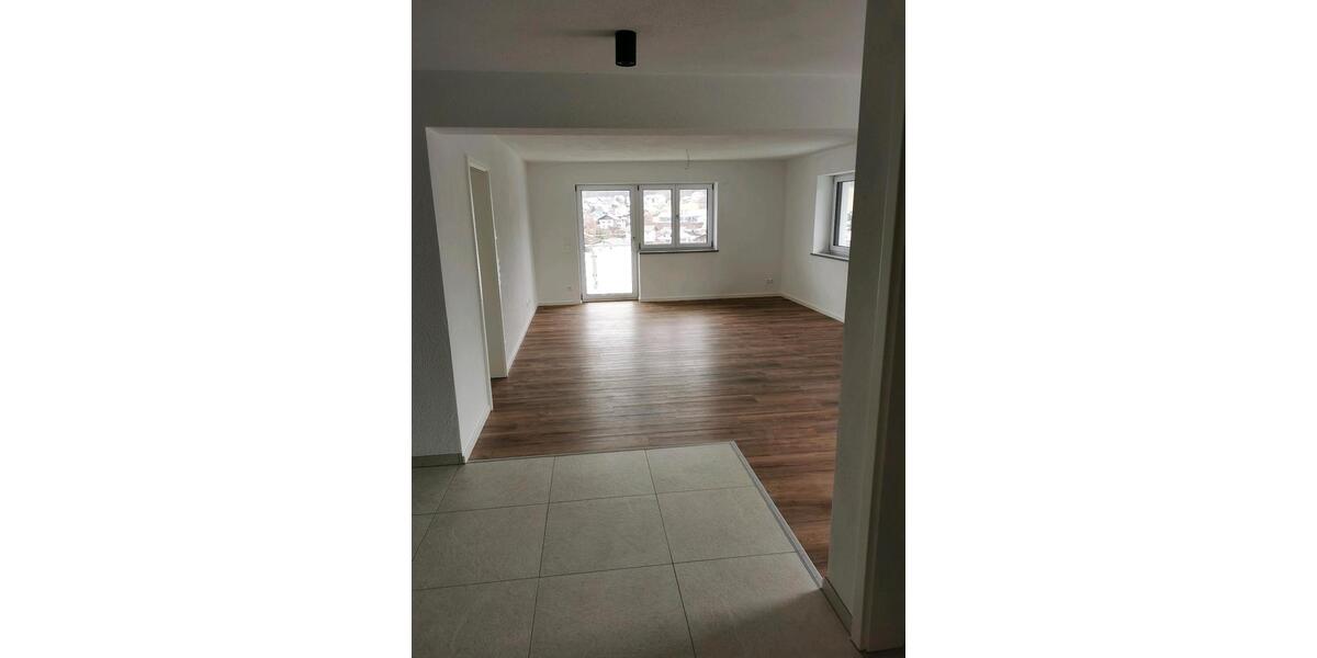 Etagenwohnung Bodenmais - 2 Zimmer, 85 m&sup2;, 850&euro; | Angebot:25985135