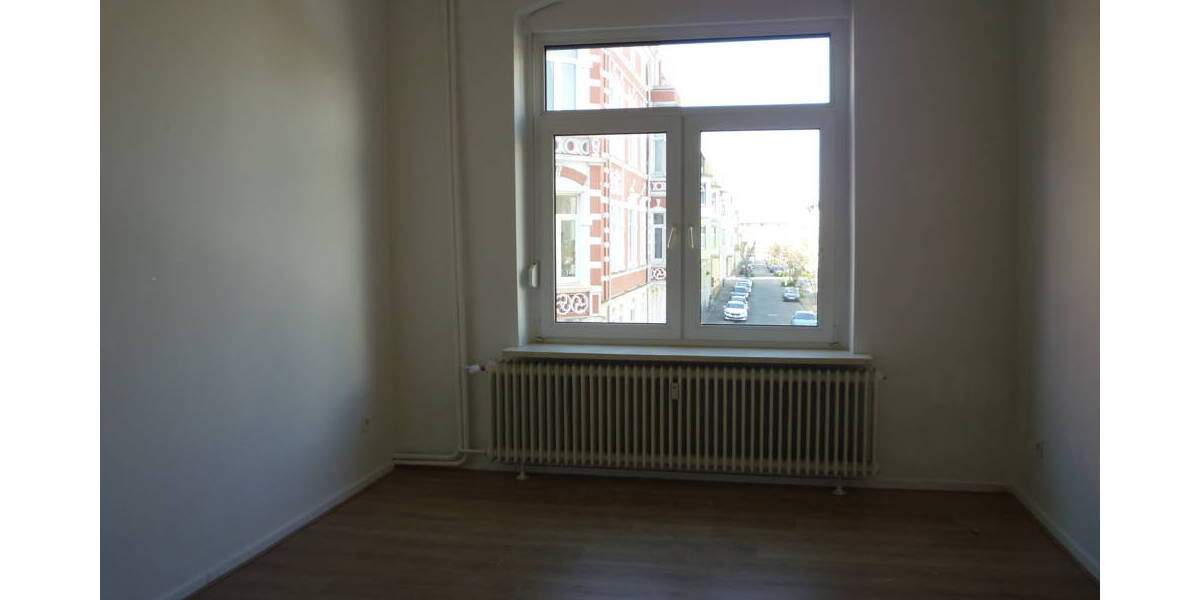 Etagenwohnung Wilhelmshaven Innenstadt - 4 Zimmer, 135 m&sup2;, 820&euro; | Angebot:25696194