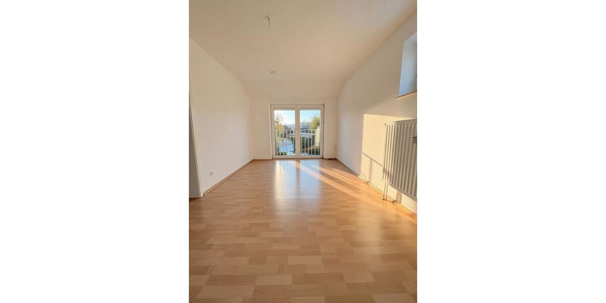Etagenwohnung Uelzen - 4 Zimmer, 105 m&sup2;, 899&euro; | Angebot:26623634