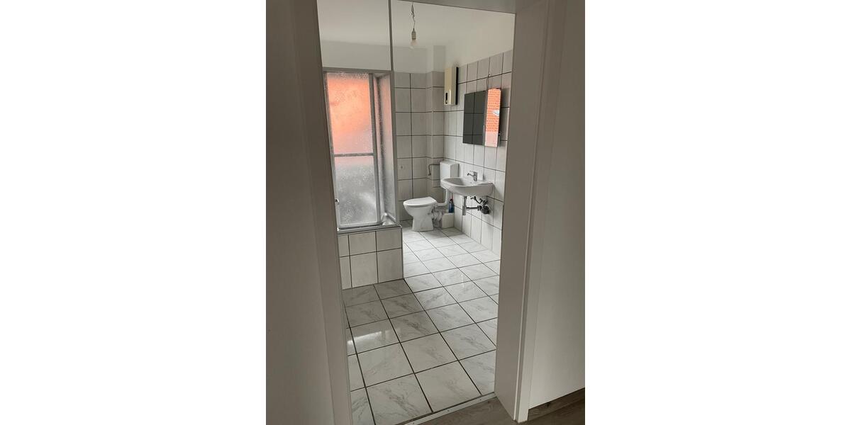 In 31167 Bockenem! 3 Zi. Wohnung 92qm in Bockenem zu vermieten. 3 zimmer