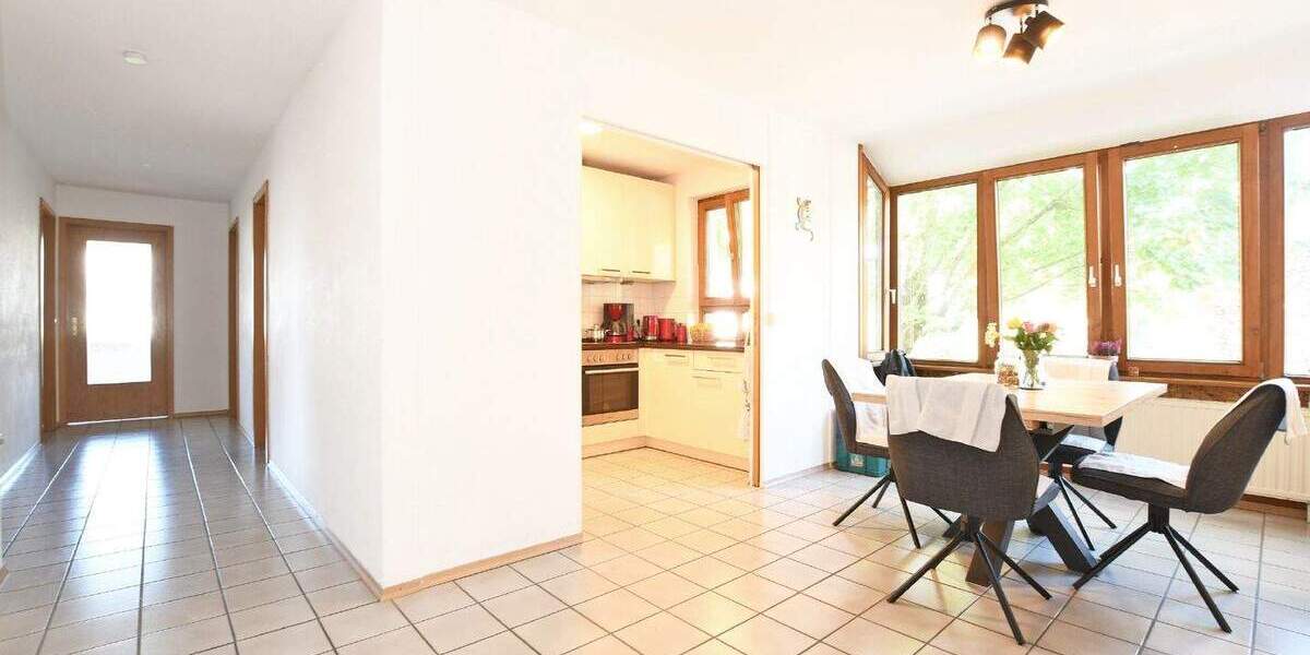 Etagenwohnung Germering Neugermering - 4 Zimmer, 116 m&sup2;, 1.925&euro; | Angebot:23949051