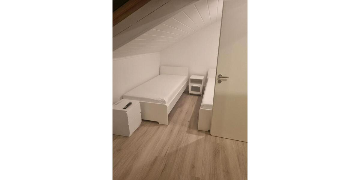 Dachgeschoßwohnung Soest - 3 Zimmer, 75 m&sup2;, 70&euro; | Angebot:27587144