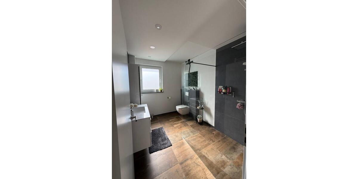 Etagenwohnung Baunatal - 2 Zimmer, 76 m&sup2;, 1.000&euro; | Angebot:25975090