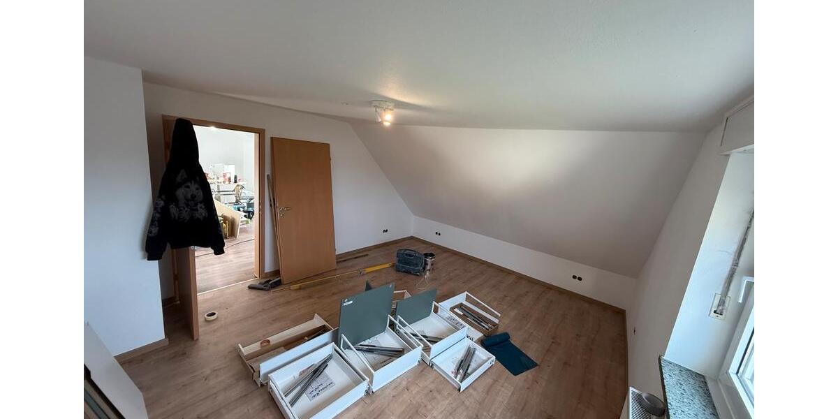 Schöne 3-Zimmer Dachwohnung in Wegberg Klinkum im 3 Familienhaus 3 zimmer