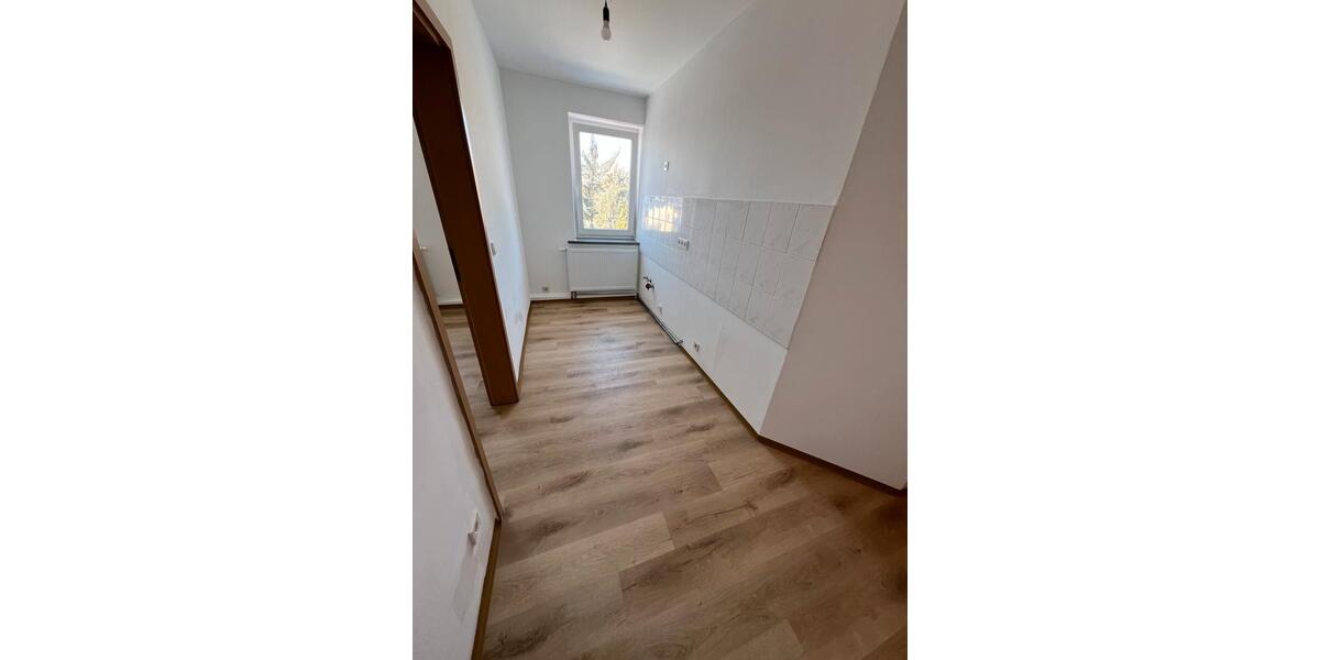 Etagenwohnung Lichtentanne - 1 Zimmer, 32 m&sup2;, 220&euro; | Angebot:24814762