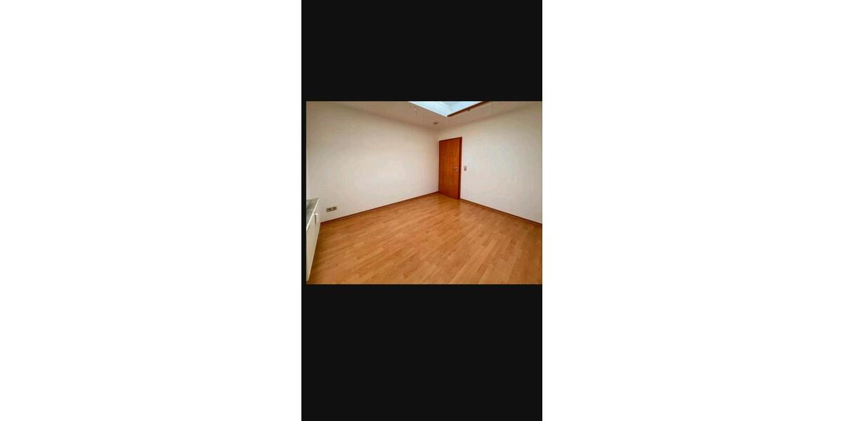 Dachgeschoßwohnung Vilshofen an der Donau - 3 Zimmer, 83 m&sup2;, 460&euro; | Angebot:26416923