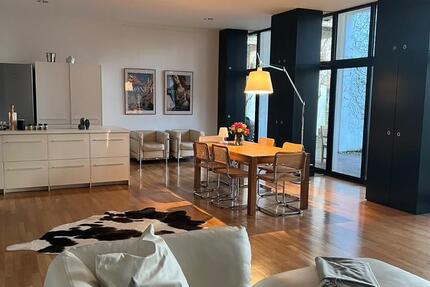 Wohnung Wiesbaden Biebrich - 3 Zimmer, 120 m&sup2;, 2.650&euro; | Angebot:24780780