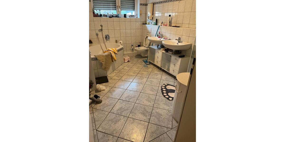 Reihenhaus Idstein - 5 Zimmer, 150 m&sup2;, 1.480&euro; | Angebot:23839256