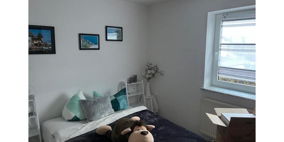 Etagenwohnung Burgebrach - 4.5 Zimmer, 100 m&sup2;, 800&euro; | Angebot:25905424