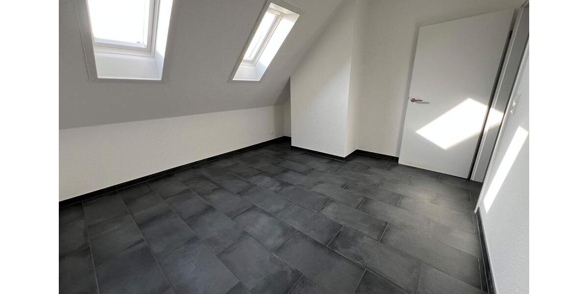 Dachgeschoßwohnung Burgdorf - 2 Zimmer, 43 m&sup2;, 650&euro; | Angebot:26507159